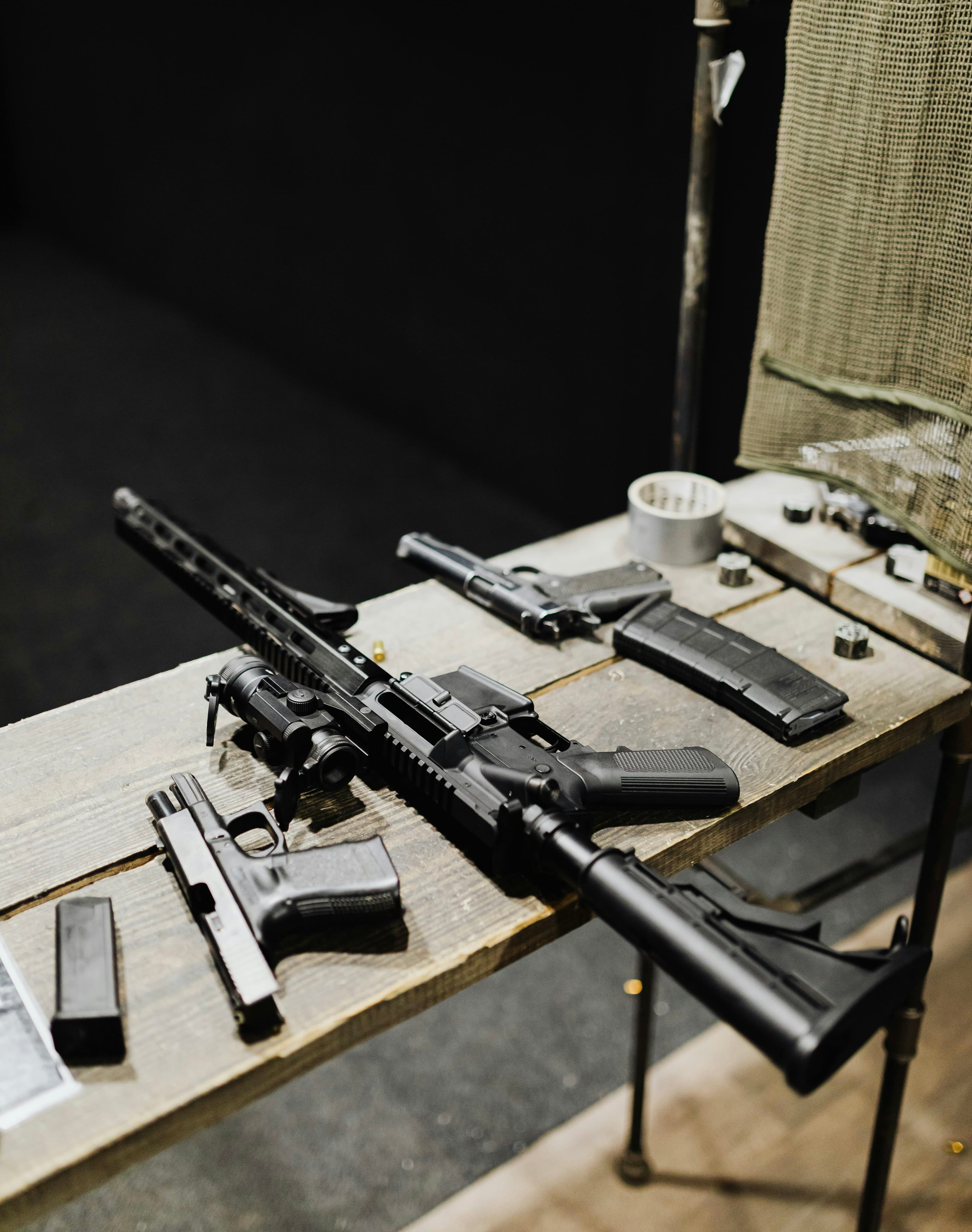 System zarządzania klubem strzeleckim - tło strony głównej